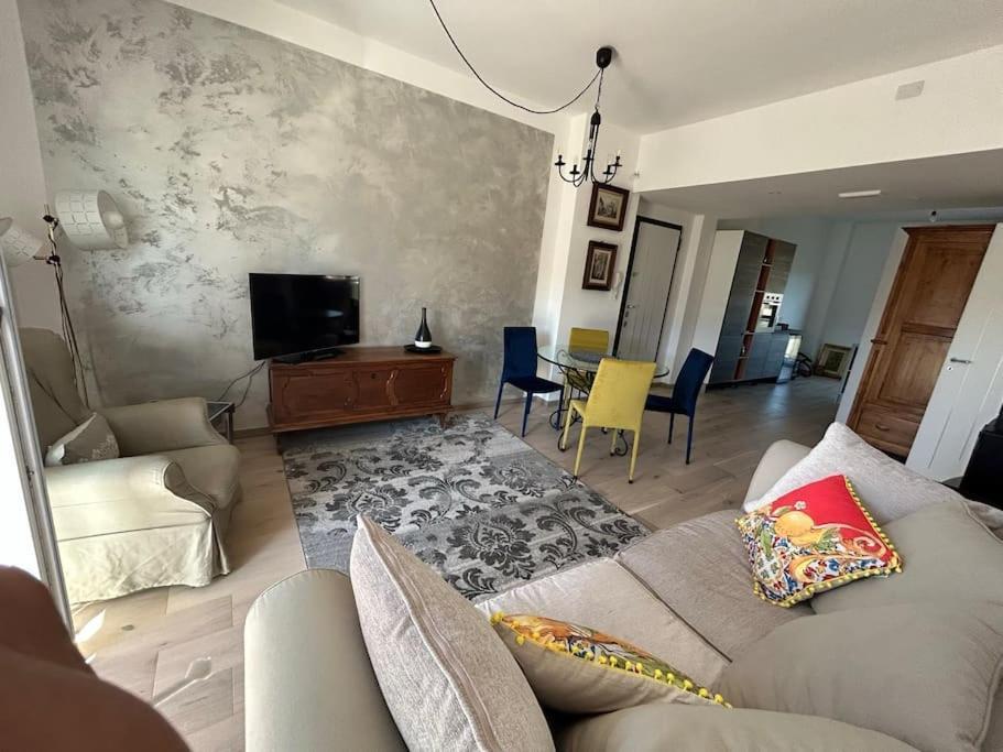 ורבאניה Lakehouse Enjoy מראה חיצוני תמונה